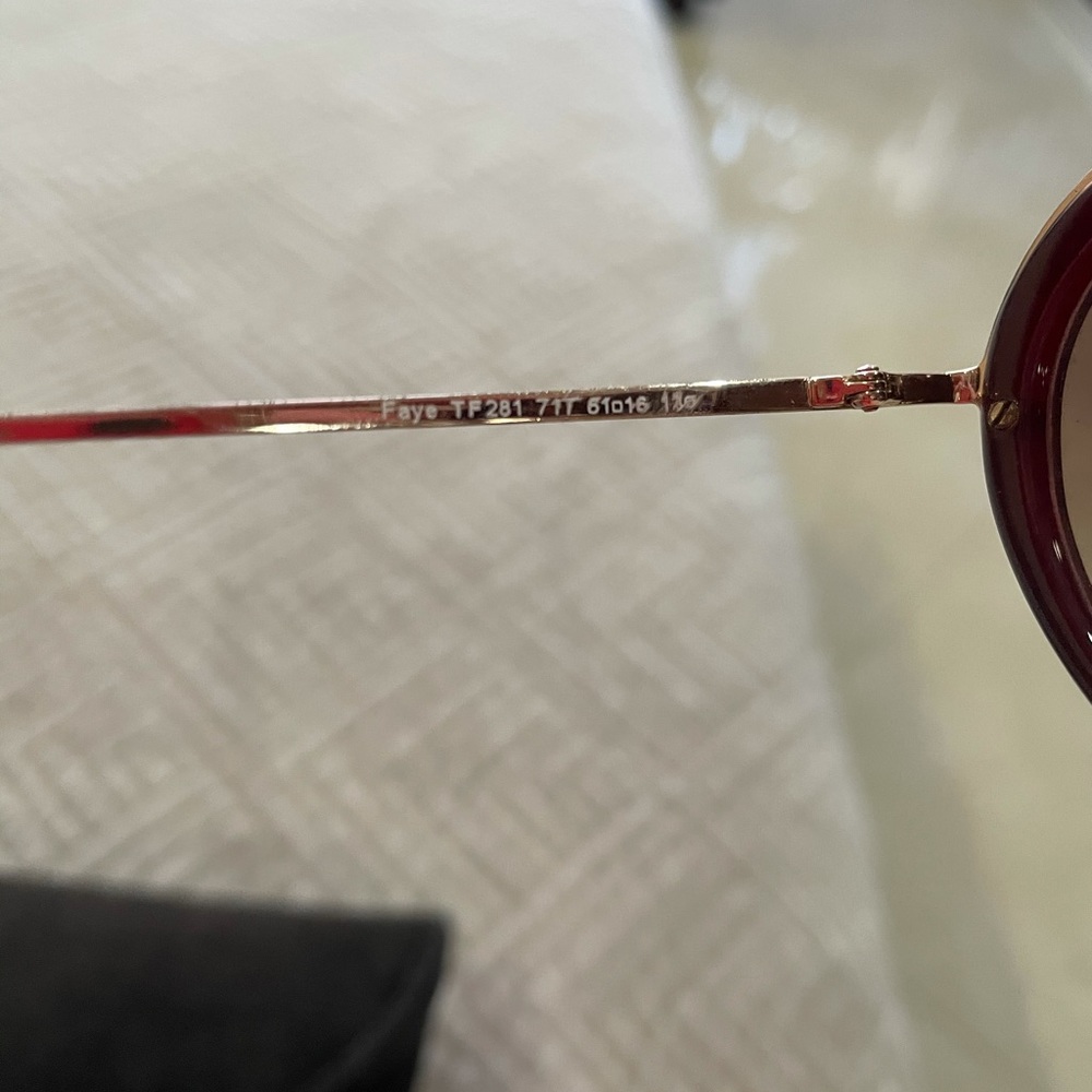 Sun Glasses - image 5